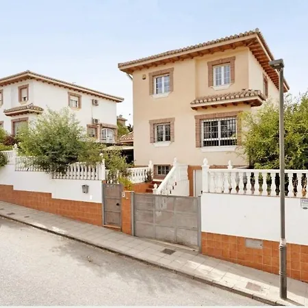Holiday home Con Acceso Independiente, A Un Paso De Granada, Tranquilidad Y Comodidad