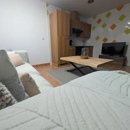 Con Acceso Independiente, A Un Paso De Granada, Tranquilidad Y Comodidad Holiday home